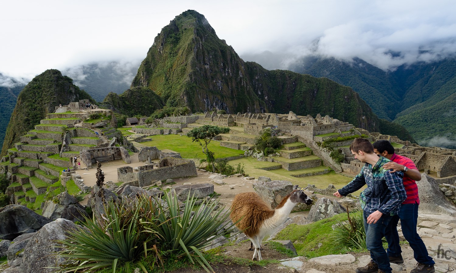 two Bentley students studying abroad in Peru at Machu Picchu 